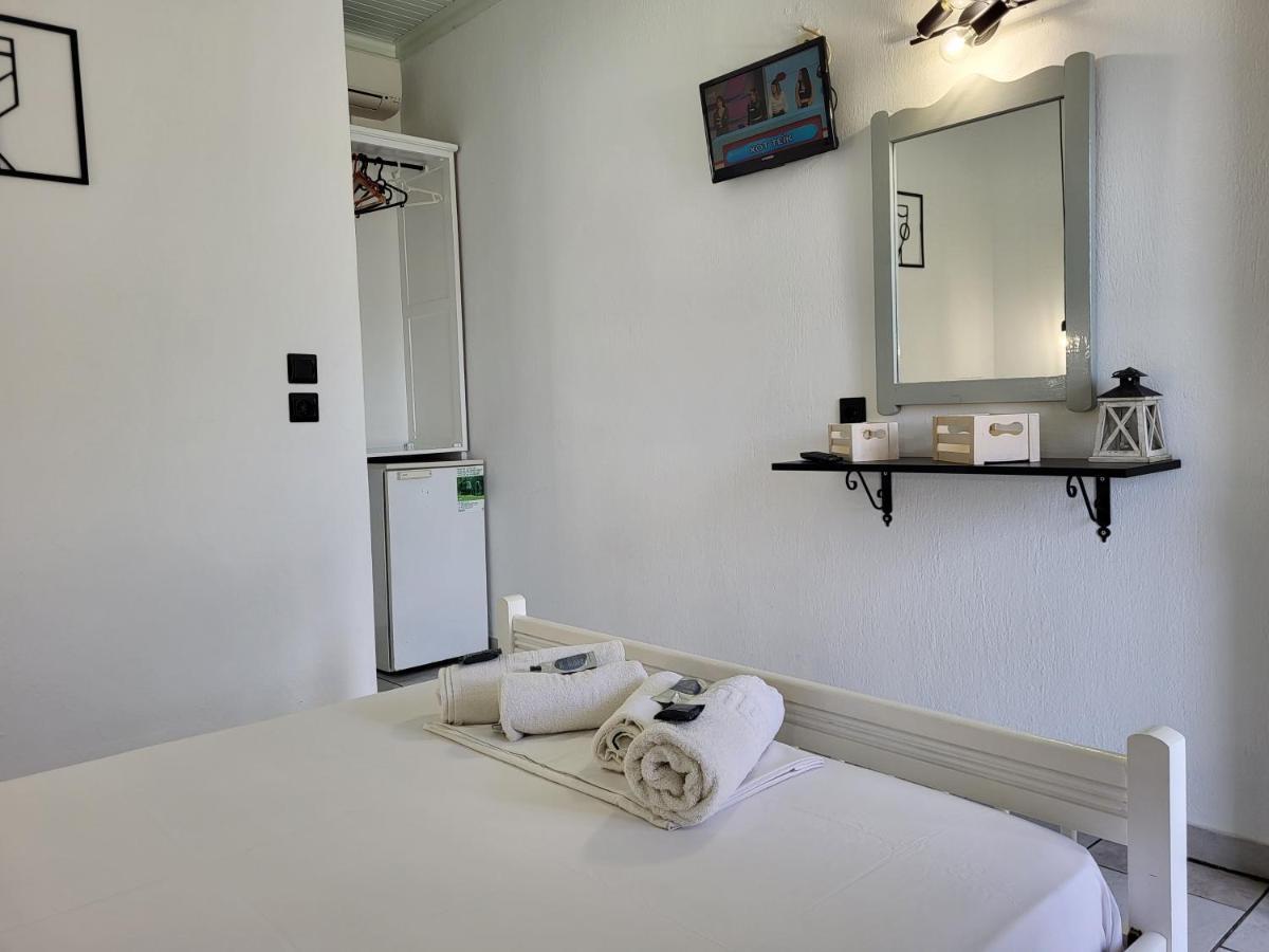 Aura Guest House Koinira Extérieur photo